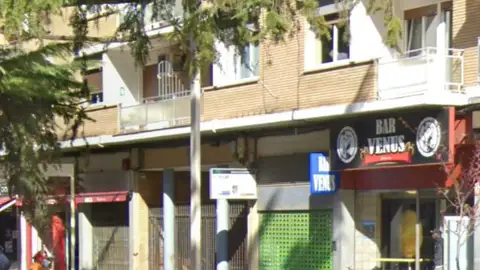 Detenido cinco veces en dos semanas por atentado a agente de la autoridad y quebrantar órdenes de alejamiento Detenido cinco veces en dos semanas por atentado a agente de la autoridad y quebrantar órdenes de alejamiento
