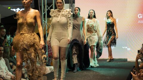 Zenia Boulevard se convierte en sede de la moda sostenible recibiendo el certamen que está revolucionando a España Zenia Boulevard se convierte en sede de la moda sostenible recibiendo el certamen que está revolucionando a España