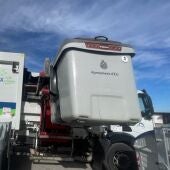 Recogida de un contenedor marrón en Elche.