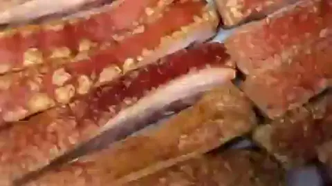 Un manto de torreznos para la Virgen del Pilar en Zaragoza Un manto de torreznos para la Virgen del Pilar en Zaragoza