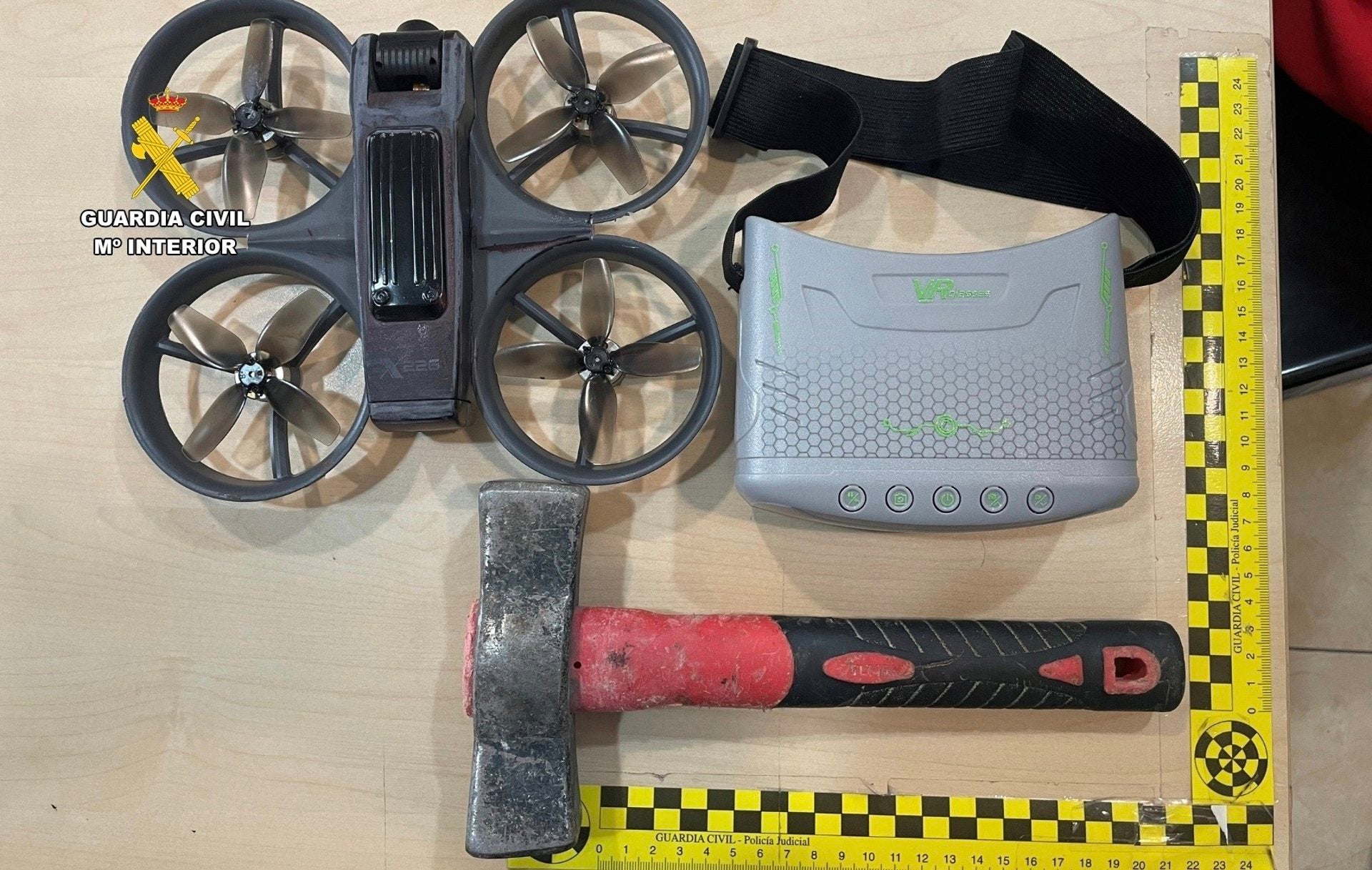 Seis detenidos como presuntos autores de tres robos con fuerza y tres hurtos en Navalmoral de la Mata Seis detenidos como presuntos autores de tres robos con fuerza y tres hurtos en Navalmoral de la Mata