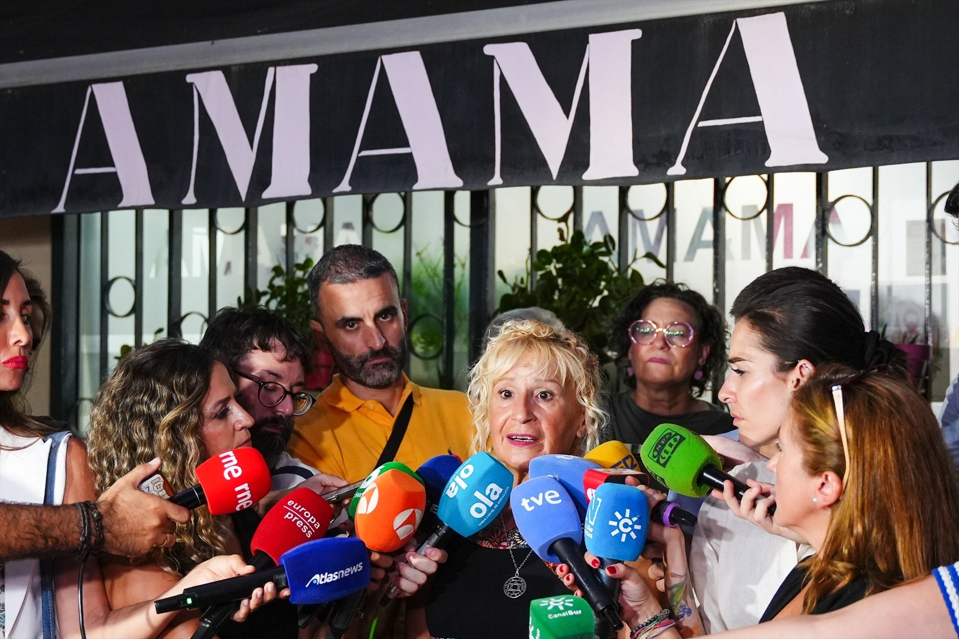 Decenas de mujeres estudian demandar al SAS por el cribado del cáncer de mama en Andalucía Decenas de mujeres estudian demandar al SAS por el cribado del cáncer de mama en Andalucía