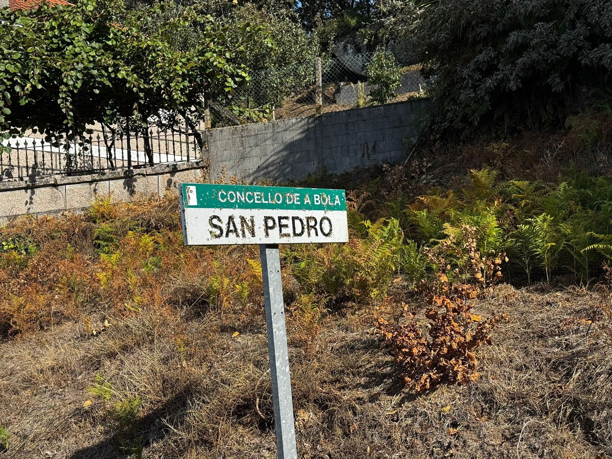 Tensión en una aldea de Ourense al enterarse de que su nuevo vecino es un asesino múltiple: "Hay preocupación" Tensión en una aldea de Ourense al enterarse de que su nuevo vecino es un asesino múltiple: "Hay preocupación"