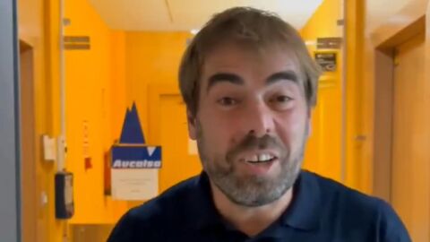 Dani Ripa en las oficinas de Aucalsa