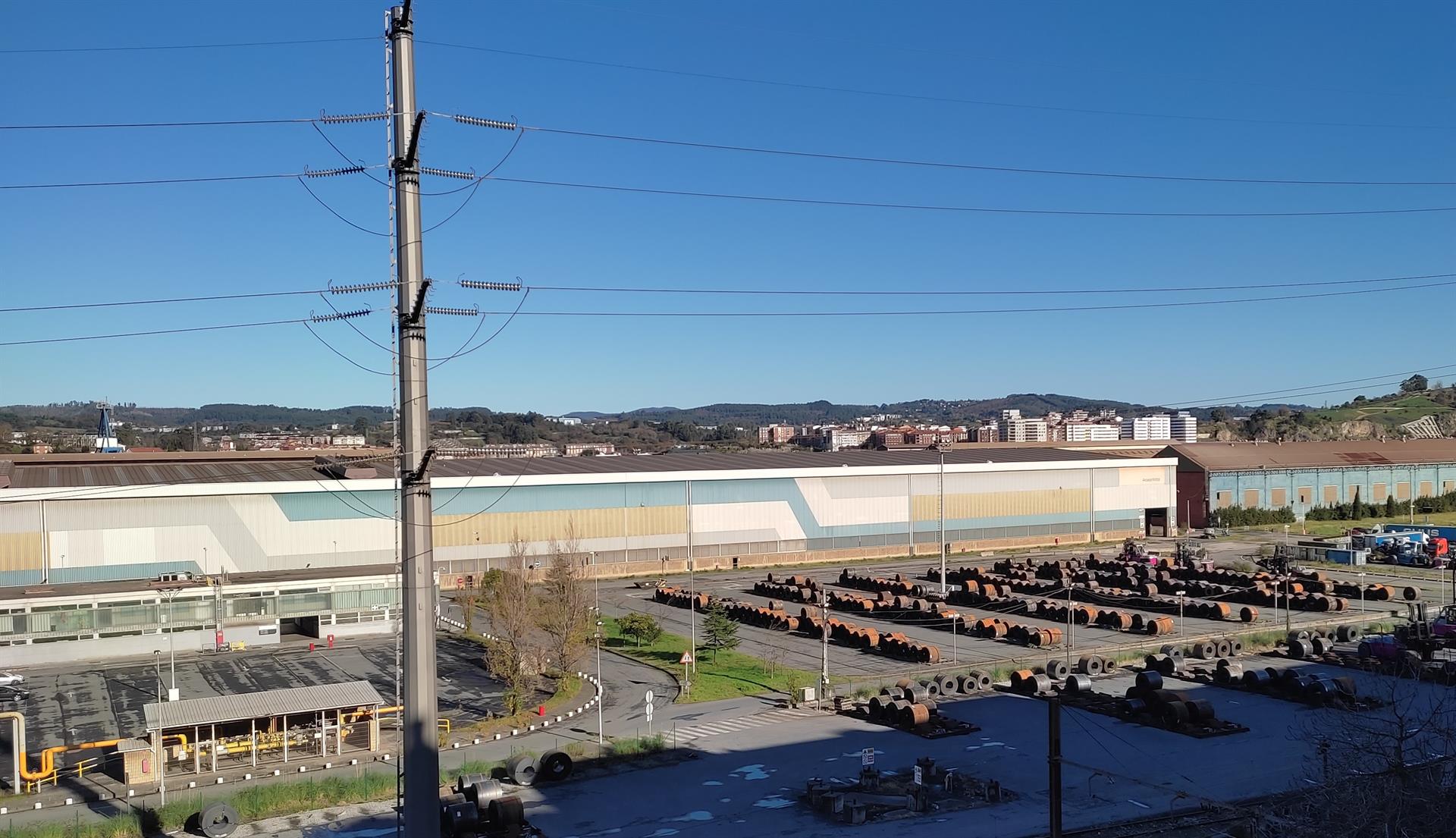 Heridos dos trabajadores tras registrarse una explosión en la ACB de Sestao (Bizkaia) Heridos dos trabajadores tras registrarse una explosión en la ACB de Sestao (Bizkaia)