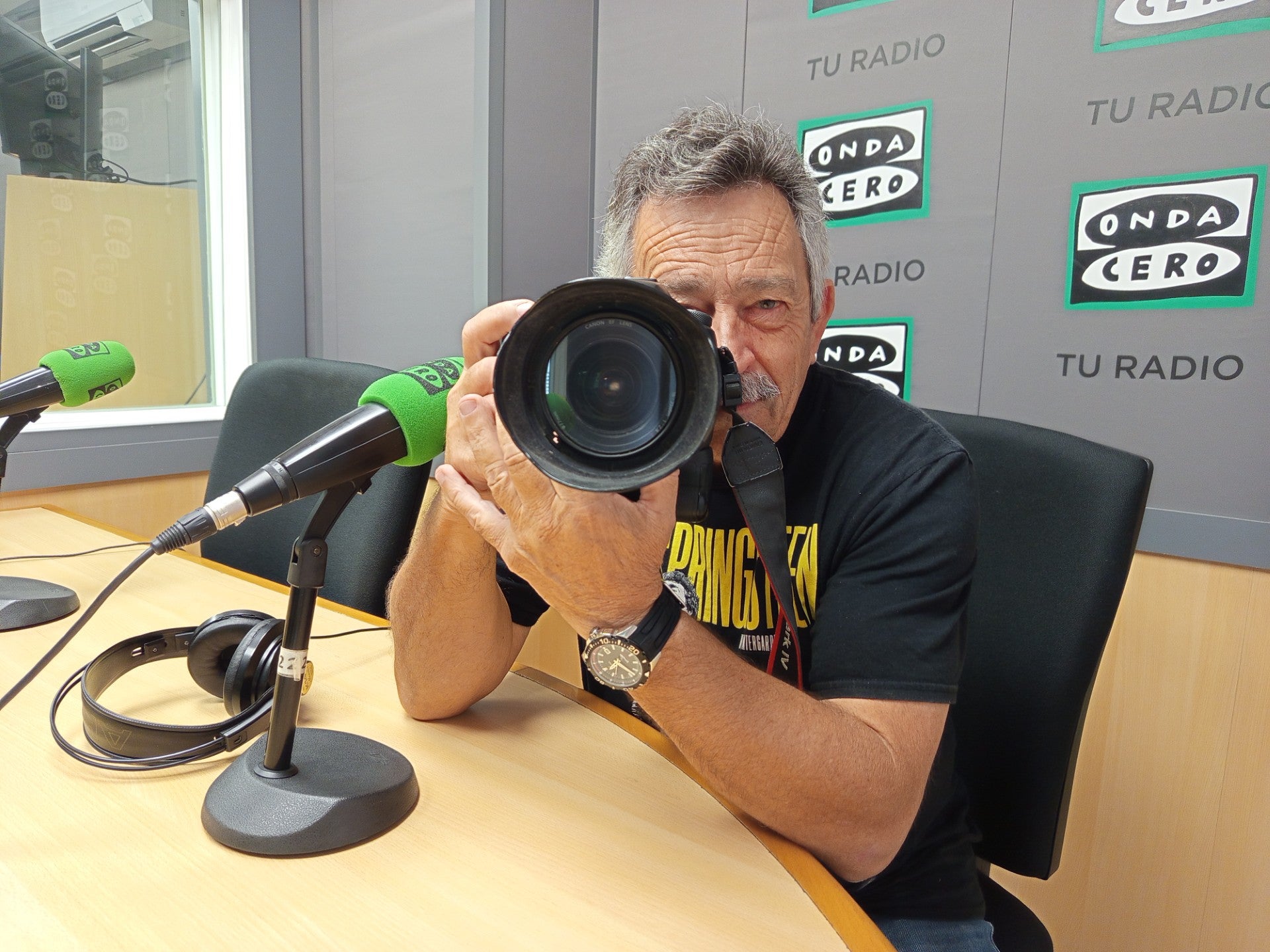 Ximo de Haro, fotoperiodista: "Nuestro trabajo es mostrar la realidad tal y como es" Ximo de Haro, fotoperiodista: "Nuestro trabajo es mostrar la realidad tal y como es"