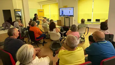 Comienzan las formaciones en competencias digitales en el Punto Vuela de Pizarra Comienzan las formaciones en competencias digitales en el Punto Vuela de Pizarra