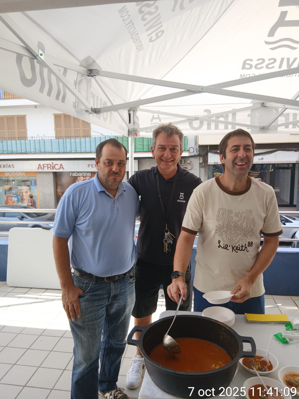Esidro Ramis: “El sabor del porc negre de Ibiza lo hace ideal para recetas tradicionales o de innovación gastronómica” Esidro Ramis: “El sabor del porc negre de Ibiza lo hace ideal para recetas tradicionales o de innovación gastronómica”