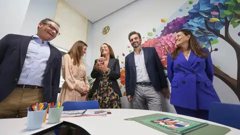 La Fundación Andrea colabora con la Xunta en la humanización de la sala de espera para personas menores en el edificio judicial de Santiago La Fundación Andrea colabora con la Xunta en la humanización de la sala de espera para personas menores en el edificio judicial de Santiago