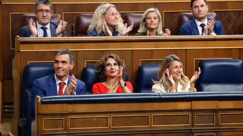 Críticas al Gobierno y al PSOE por no felicitar a María Corina Machado tras ganar el Premio Nobel de la Paz