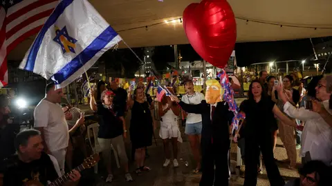 Celebraciones en Israel tras el acuerdo de paz con Hamás Celebraciones en Israel tras el acuerdo de paz con Hamás