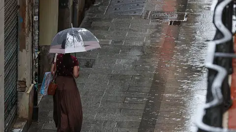 Alerta por lluvias La Aemet activa para este viernes la alerta roja en Alicante y Murcia por lluvias torrenciales y peligro de inundaciones