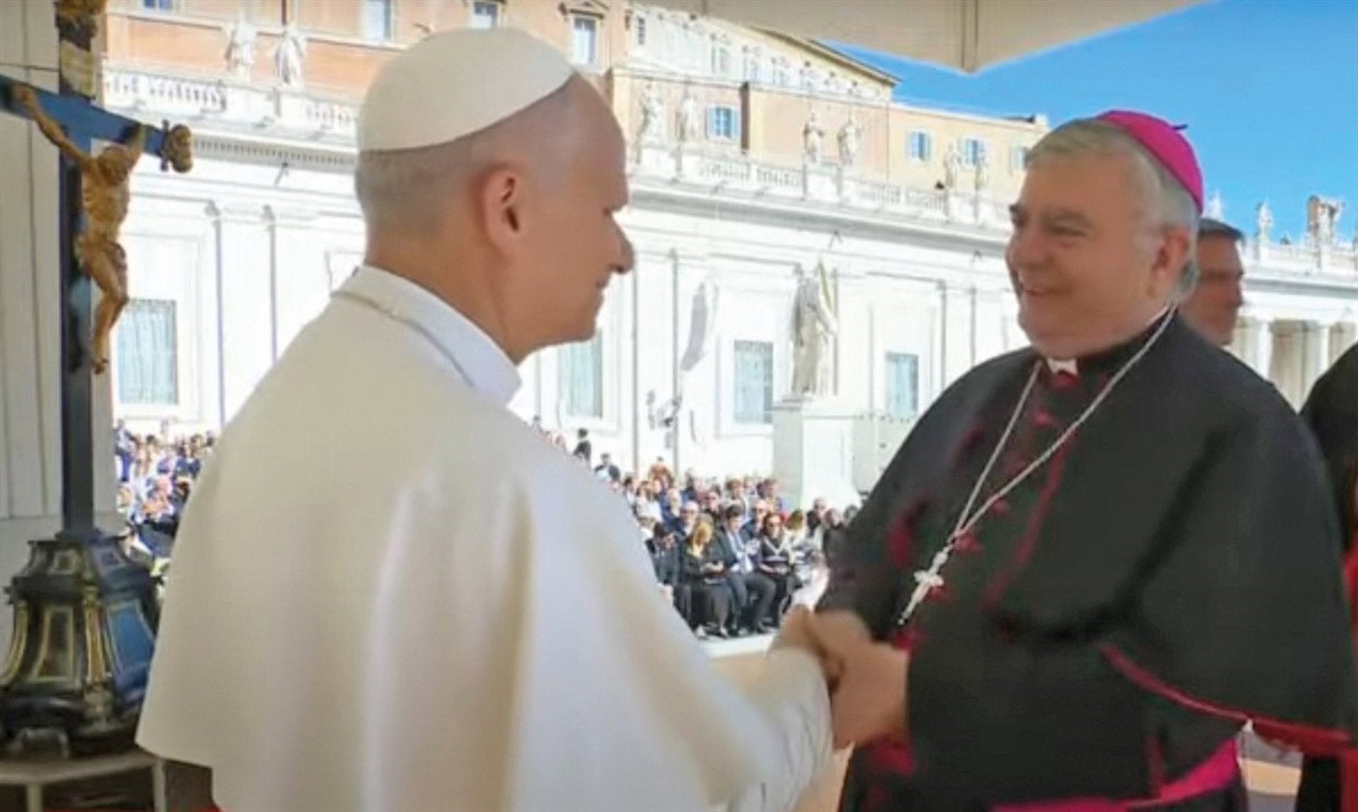 El arzobispo de Mérida-Badajoz renueva su invitación a León XIV a visitar Extremadura en un encuentro en el Vaticano El arzobispo de Mérida-Badajoz renueva su invitación a León XIV a visitar Extremadura en un encuentro en el Vaticano