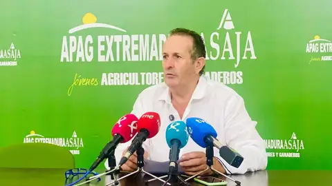 Apag Extremadura Asaja exige más medios y control para frenar los robos en el campo extremeño Apag Extremadura Asaja exige más medios y control para frenar los robos en el campo extremeño