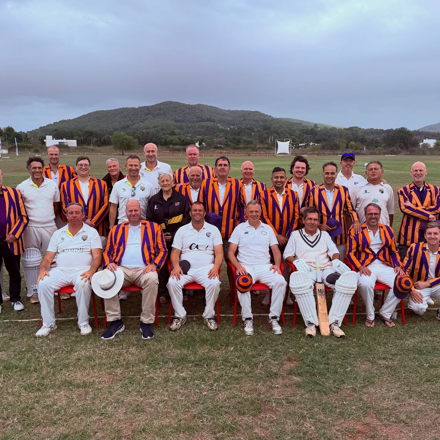 Martin Makepeace: “El cricket cada vez tiene más éxito en Ibiza y ahora el reto es que los jóvenes lo conozcan” Martin Makepeace: “El cricket cada vez tiene más éxito en Ibiza y ahora el reto es que los jóvenes lo conozcan”