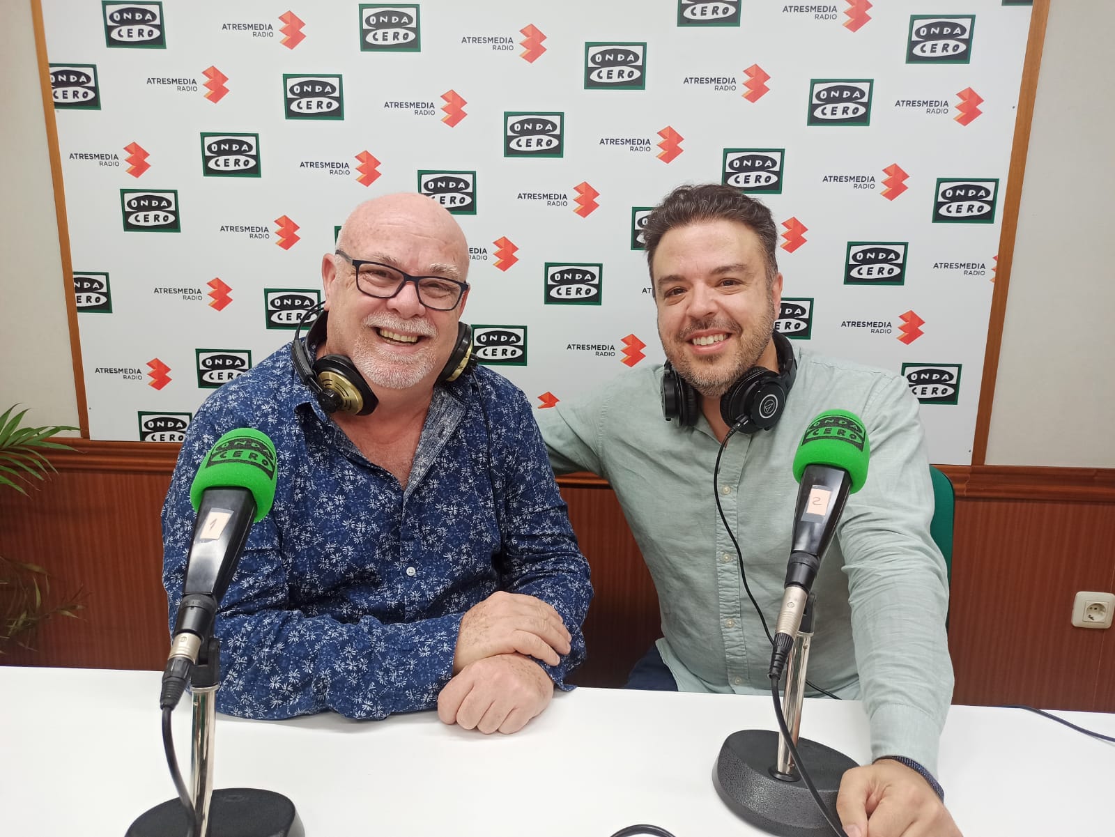 Veleta Roja recibe la Medalla al Mérito Cultural de Castilla-La Mancha Veleta Roja recibe la Medalla al Mérito Cultural de Castilla-La Mancha