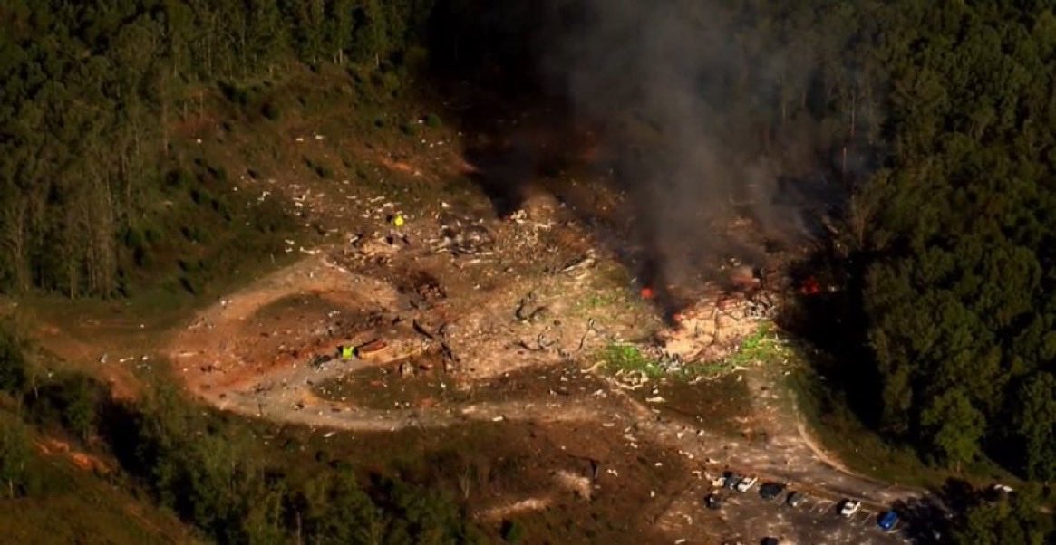 Varios muertos y al menos 19 desaparecidos tras un explosión en una fábrica de bombas en EEUU Varios muertos y al menos 19 desaparecidos tras un explosión en una fábrica de bombas en EEUU