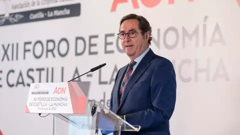 Garamendi carga contra Yolanda Díaz por los permisos por fallecimiento: "Yo pediría 10 días para descansar de sus anuncios"