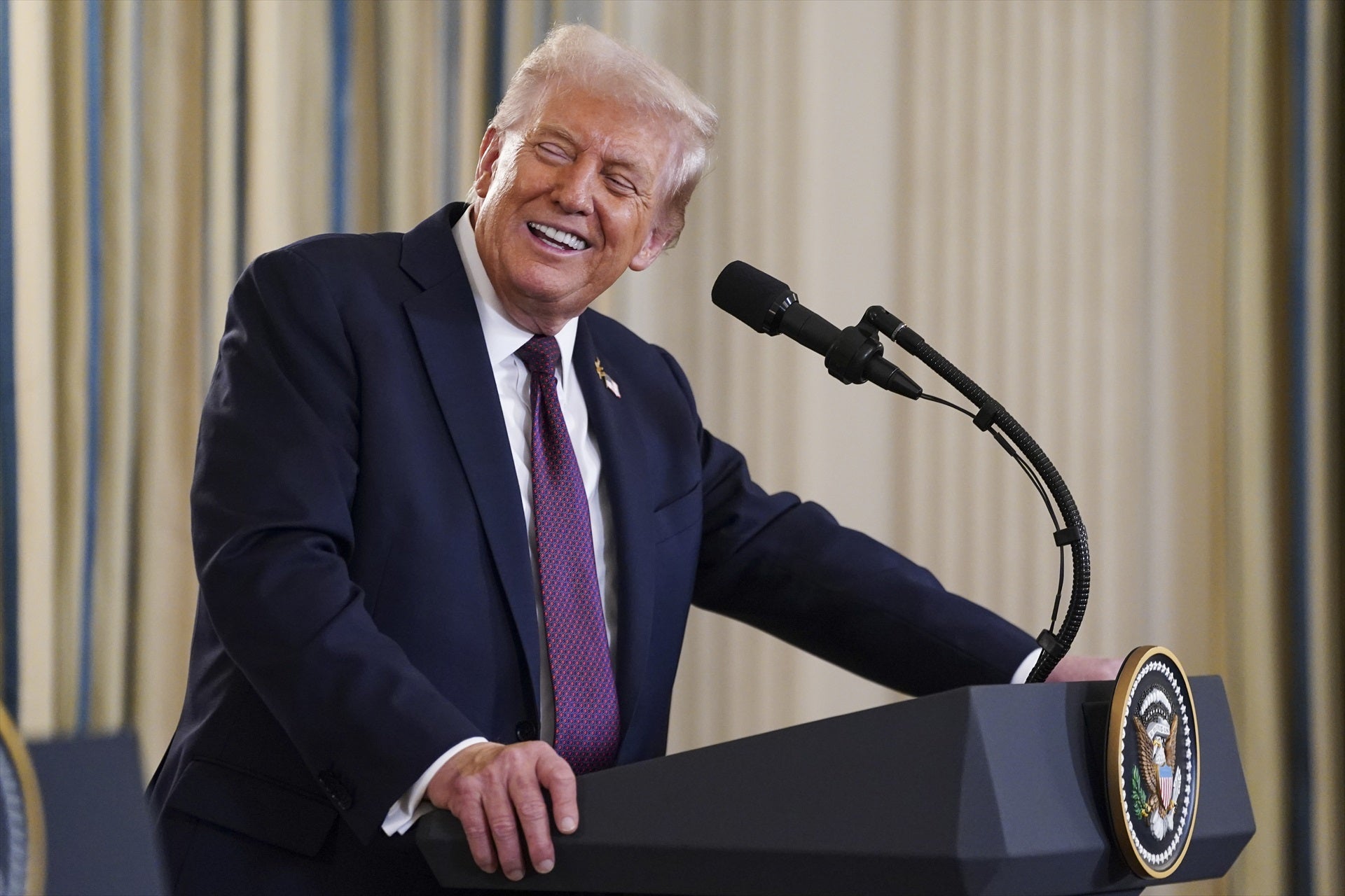 El dinero que se llevaría Donald Trump si ganase el Nobel de la Paz: hasta un millón de euros El dinero que se llevaría Donald Trump si ganase el Nobel de la Paz: hasta un millón de euros