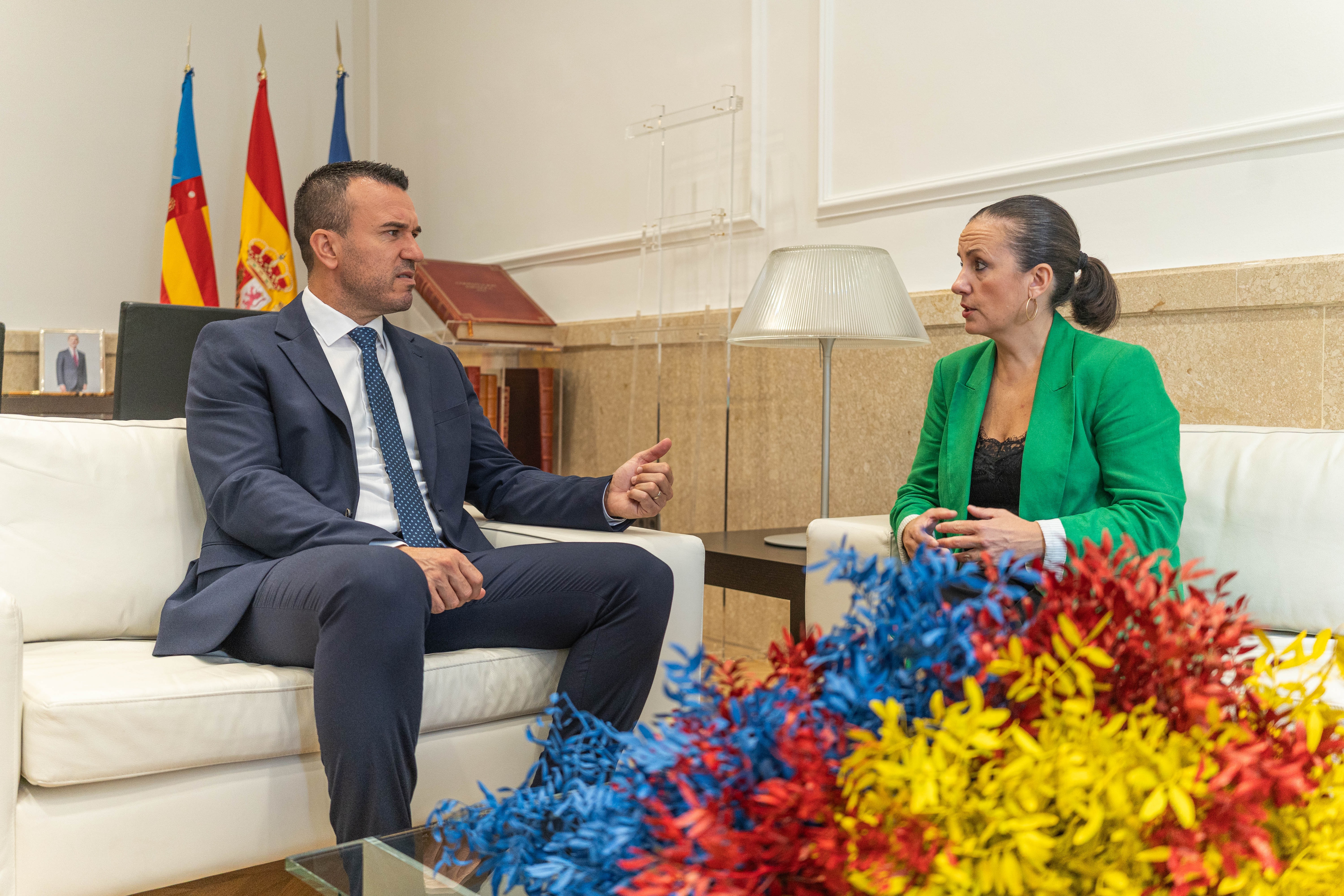Mompó y Almiñana destacan la buena evolución de los proyectos del Pla Obert en Carcaixent Mompó y Almiñana destacan la buena evolución de los proyectos del Pla Obert en Carcaixent