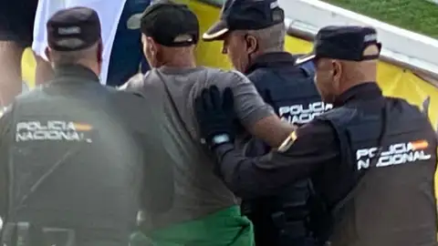 Detenida una madre y su pareja acusados de maltratar al hijo de ella de menos de dos años Detenida una madre y su pareja acusados de maltratar al hijo de ella de menos de dos años