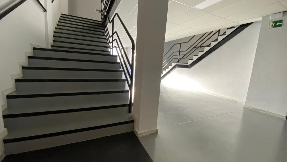 Acceso a las gradas Acceso a las gradas