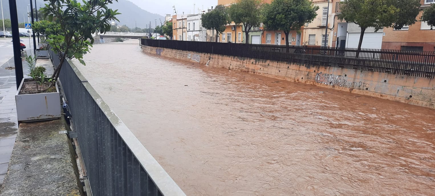 Lluvias torrenciales en La Safor y Ribera, con un pico 102 l/m2 en una hora en Gandia Lluvias torrenciales en La Safor y Ribera, con un pico 102 l/m2 en una hora en Gandia