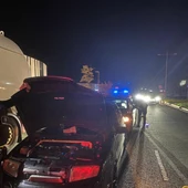 La Policía Local de Santiago evita una macroconcentración de vehículos en el Polígono Industrial de Sionlla La Policía Local de Santiago evita una macroconcentración de vehículos en el Polígono Industrial de Sionlla
