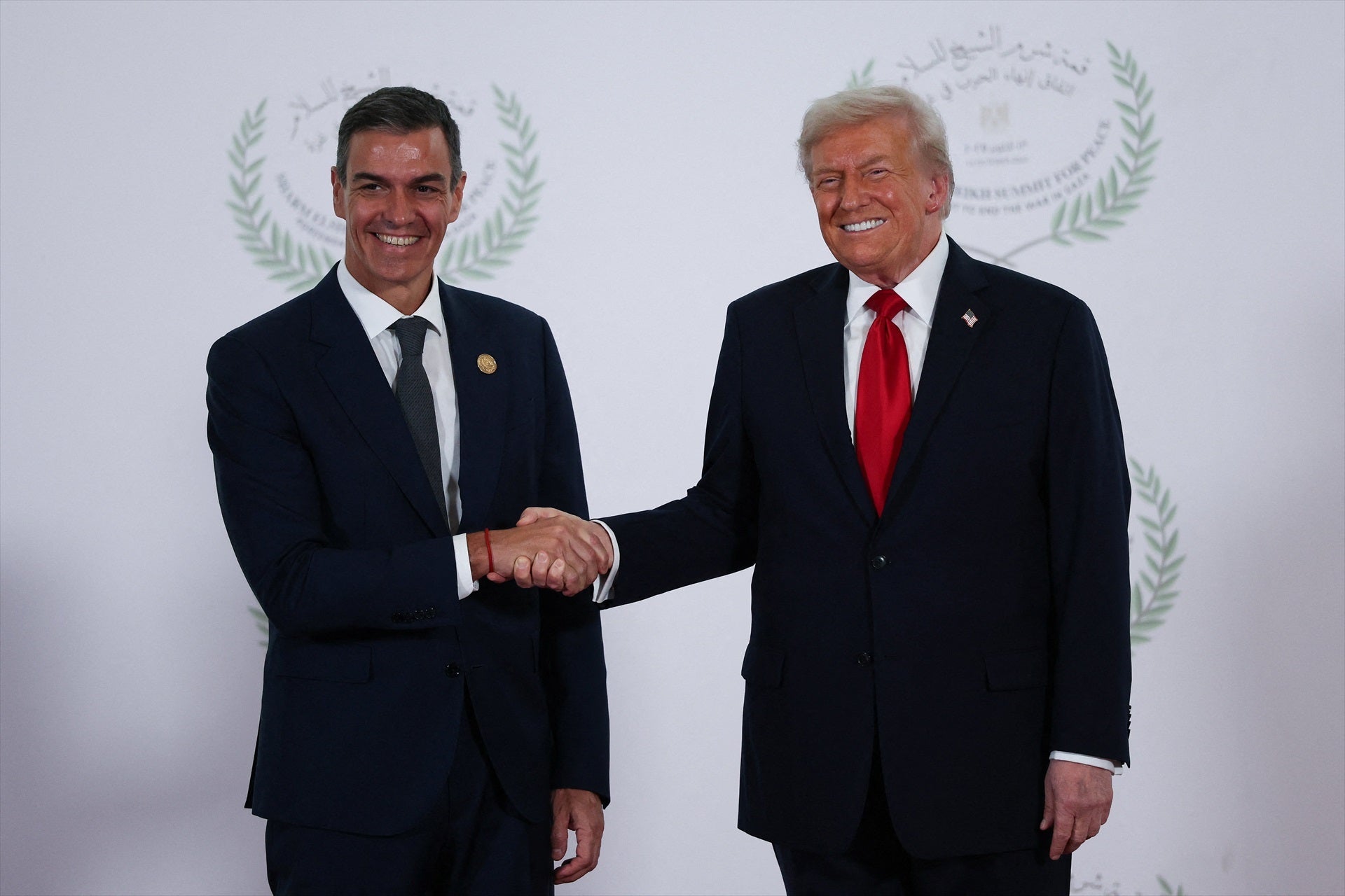 Una experta analiza la comunicación no verbal del saludo entre Trump y Sánchez: "Hoy sí faltó maquillaje" Una experta analiza la comunicación no verbal del saludo entre Trump y Sánchez: "Hoy sí faltó maquillaje"