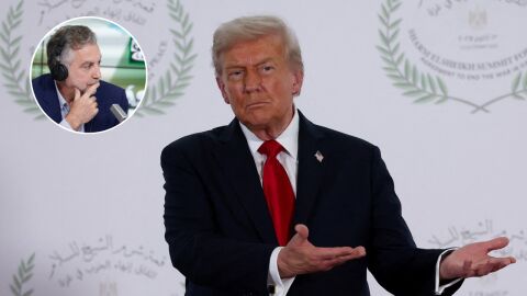 Donald Trump durante la firma del tratado de paz para Gaza