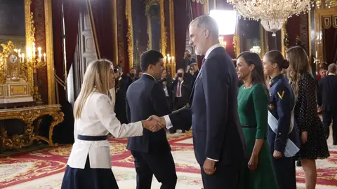María Guardiola asistía este lunes a la celebración de la Fiesta Nacional presidida por Sus Majestades los Reyes María Guardiola asistía este lunes a la celebración de la Fiesta Nacional presidida por Sus Majestades los Reyes