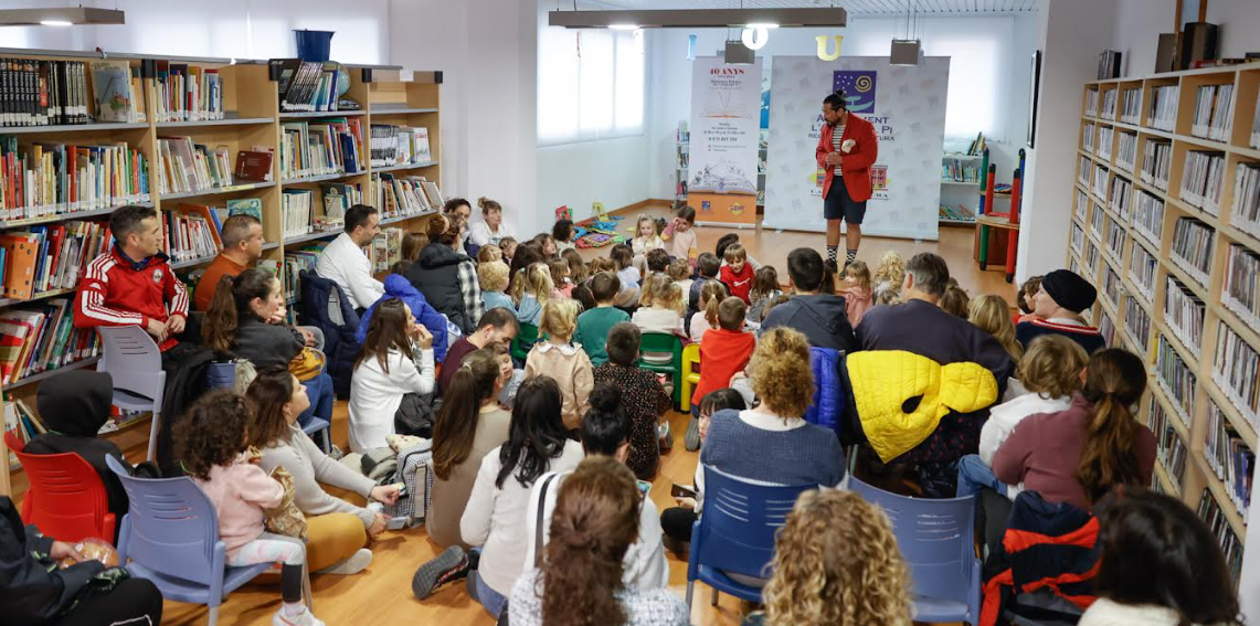 La Biblioteca de l’Alfàs del Pi, premiada por fomentar la lectura La Biblioteca de l’Alfàs del Pi, premiada por fomentar la lectura