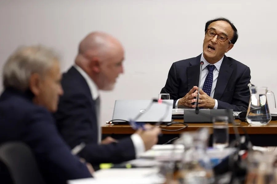 Este miércoles comparece Lorenzo Serena, secretario de la mesa de contratación de Belate Este miércoles comparece Lorenzo Serena, secretario de la mesa de contratación de Belate