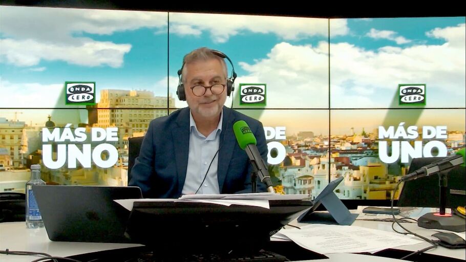 Carlos Alsina ironiza sobre el CIS: "Tezanos se ha soltado el pelo y cabalga ya hacia la mayor&iacute;a absoluta de su l&iacute;der"