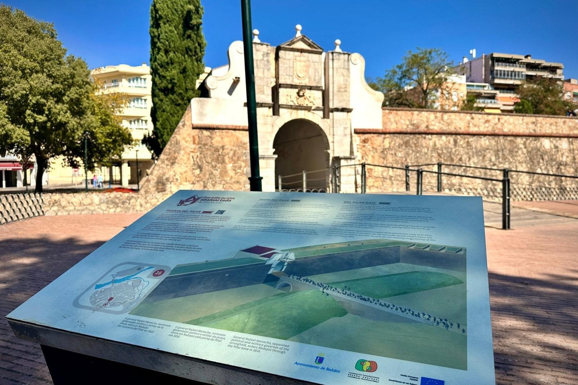 Badajoz renovará su señalización turística por 120.000 euros Badajoz renovará su señalización turística por 120.000 euros