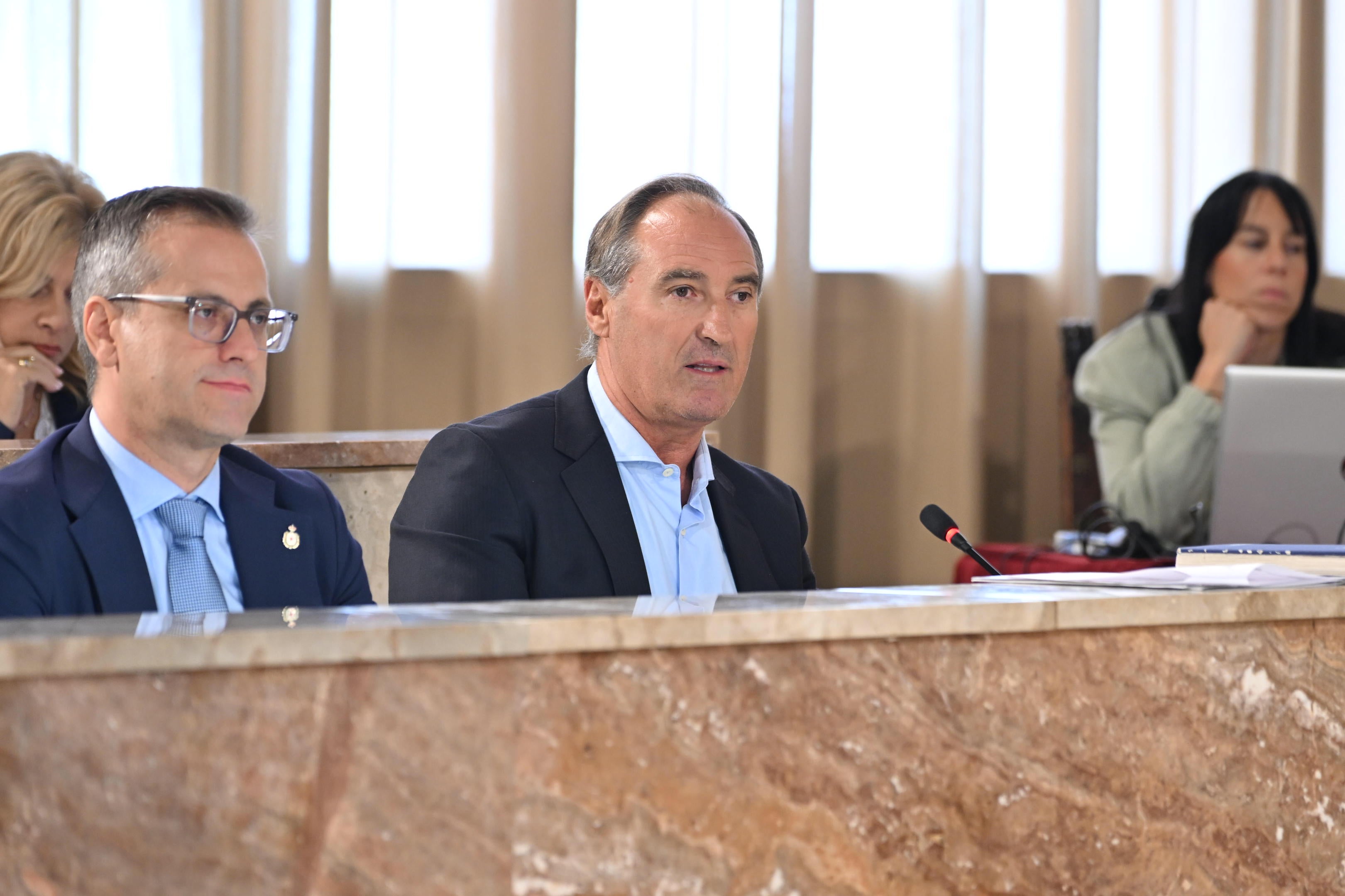 Almería anuncia un proyecto piloto con más de 600 bicicletas eléctricas de gestión público-privada Almería anuncia un proyecto piloto con más de 600 bicicletas eléctricas de gestión público-privada