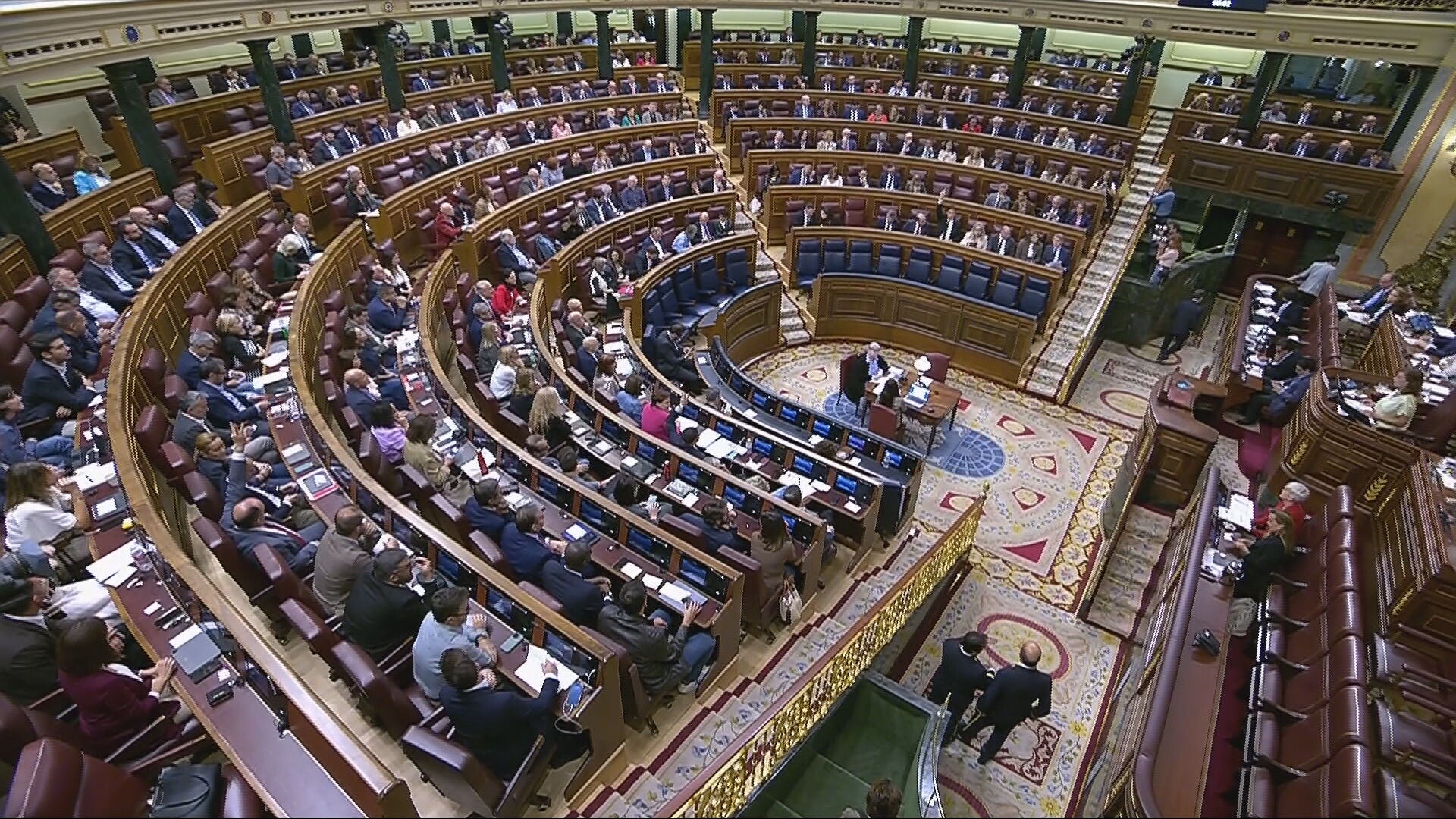 El Congreso celebra la Constitución de 1978 en un ambiente de crispación política y sin la mitad de los grupos El Congreso celebra la Constitución de 1978 en un ambiente de crispación política y sin la mitad de los grupos