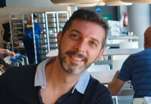 La familia de Javier Marañón busca una solución a su situación en Guinea La familia de Javier Marañón busca una solución a su situación en Guinea