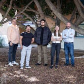 Un equip d'investigació de l'UJI crea una plataforma robòtica amb intel·ligència artificial per a accelerar la transició cap a una indústria sostenible