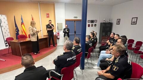 Reuni&oacute;n de coordinaci&oacute;n en Petrer entre la Polic&iacute;a Local de los municipios adheridos a la iniciativa.