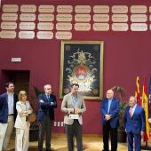 Acto de colocación de las placas de recuerdo de los hijos predilectos, adoptivos y de los alcaldes desde 1923.