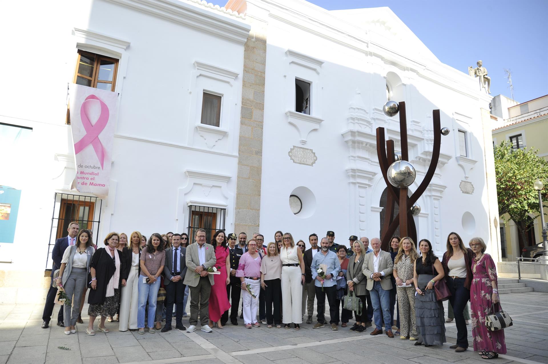 La Junta quiere bajar la cifra de mujeres que no acuden al cribado de cáncer de mama en Extremadura, situada en el 28% La Junta quiere bajar la cifra de mujeres que no acuden al cribado de cáncer de mama en Extremadura, situada en el 28%