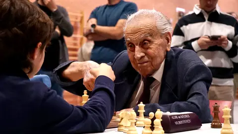 Manolín, el ajedrecista más longevo del mundo Manolín, el ajedrecista más longevo del mundo
