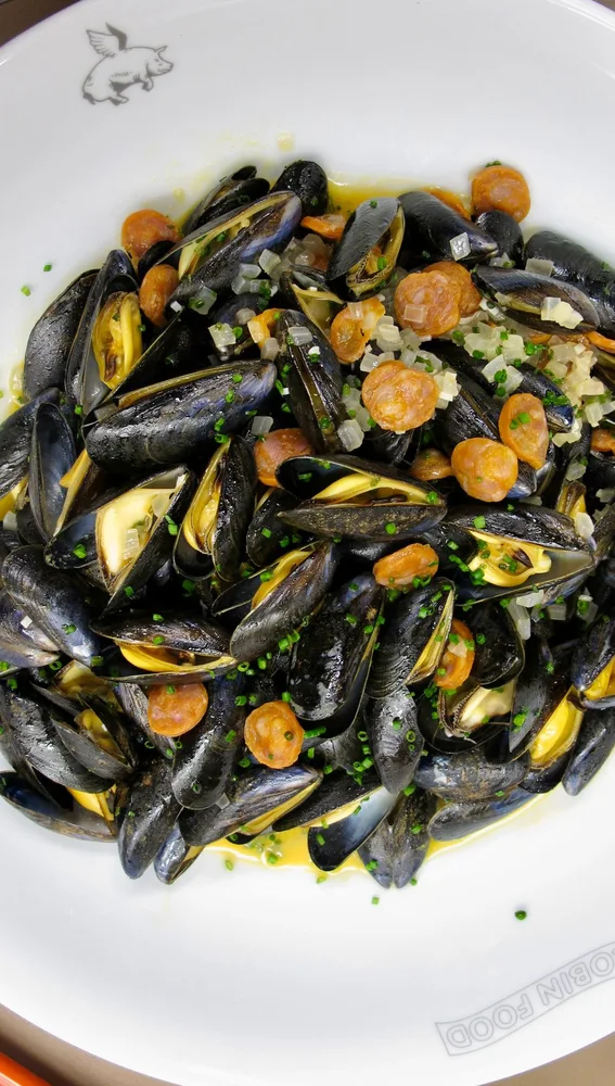 Mejillones con chistorra Mejillones con chistorra