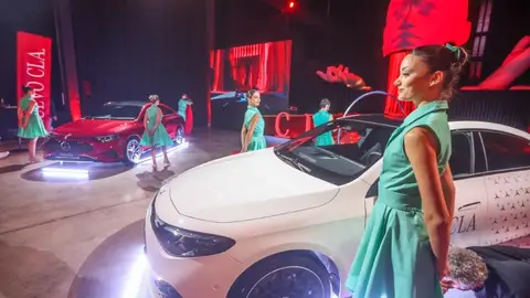 Caetano Benet presenta el Nuevo CLA de Mercedes-Benz en Sohrlin ante más de 200 asistentes Caetano Benet presenta el Nuevo CLA de Mercedes-Benz en Sohrlin ante más de 200 asistentes
