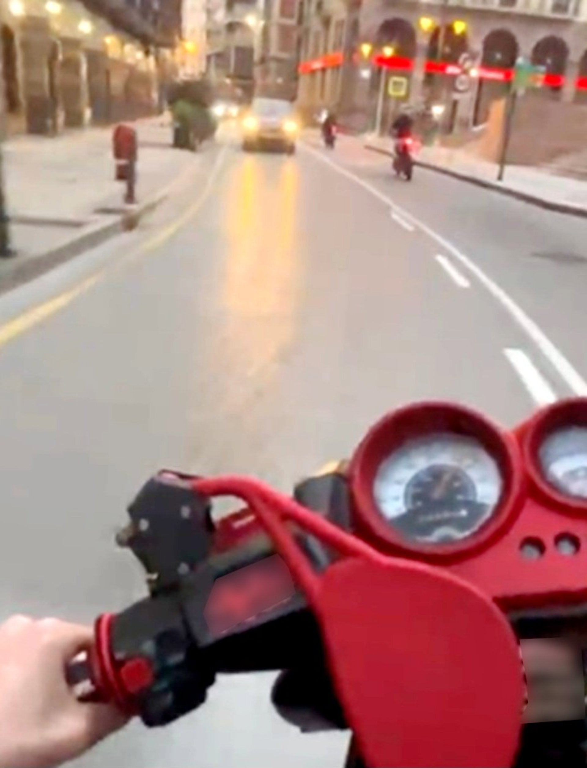 Investigados once menores y un adulto por carreras ilegales de ciclomotores en varios puntos de Cantabria Investigados once menores y un adulto por carreras ilegales de ciclomotores en varios puntos de Cantabria