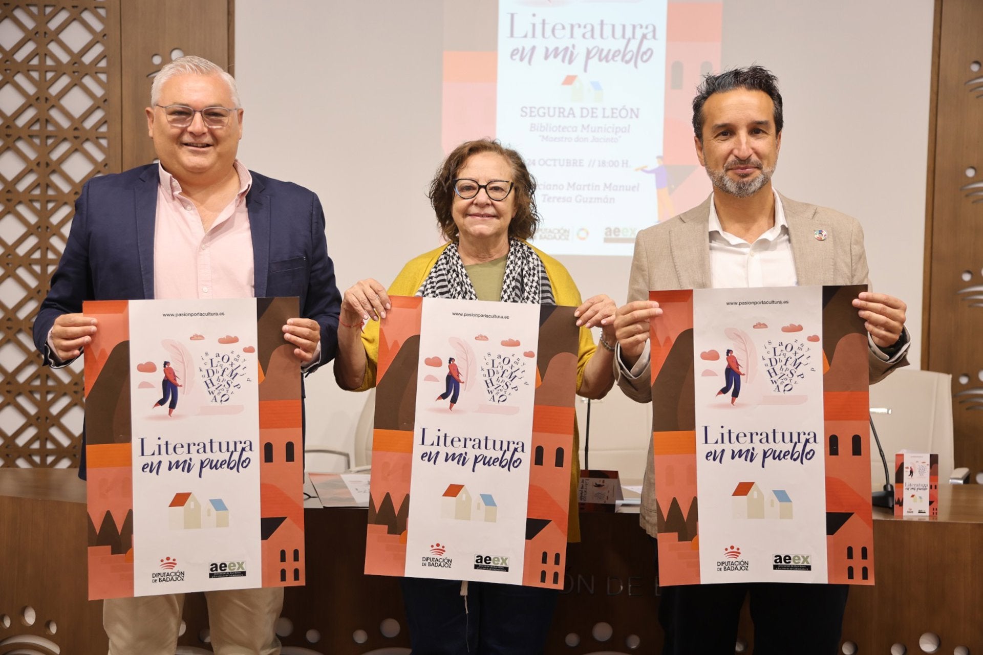 Un total de 30 autores recorrerán 15 municipios pacenses de la mano del programa 'Literatura en mi pueblo' 2025 Un total de 30 autores recorrerán 15 municipios pacenses de la mano del programa 'Literatura en mi pueblo' 2025