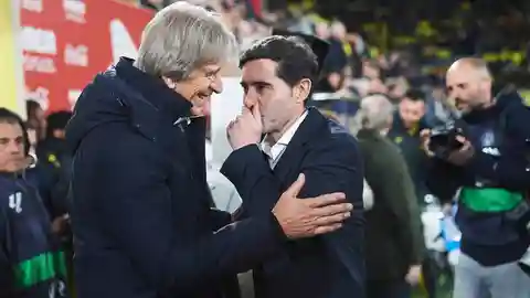 Marcelino García se saluda con Manuel Pellegrini Marcelino García se saluda con Manuel Pellegrini