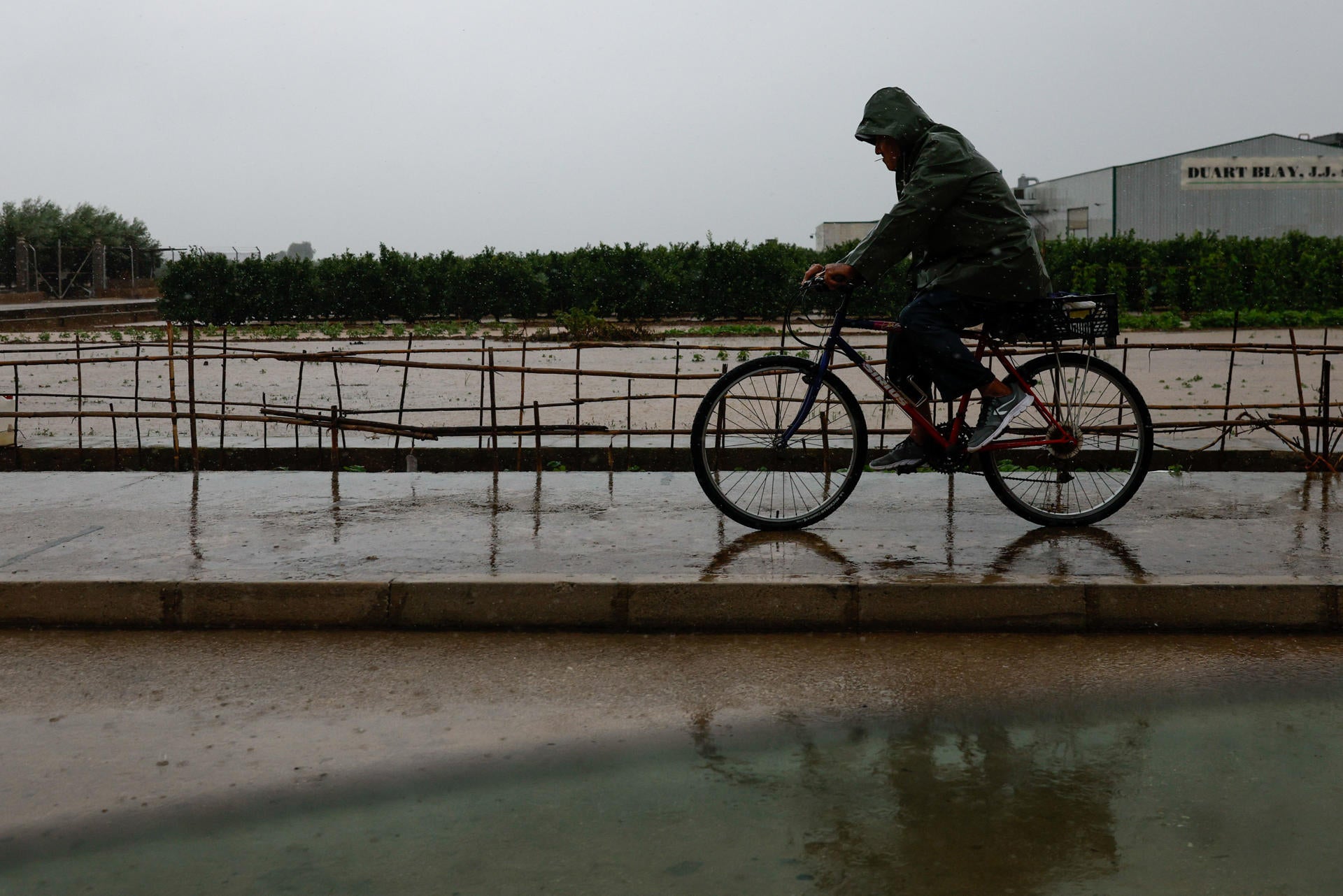 La AEMET alerta de la llegada de un frente atlántico: fuertes lluvias y viento en estas zonas La AEMET alerta de la llegada de un frente atlántico: fuertes lluvias y viento en estas zonas