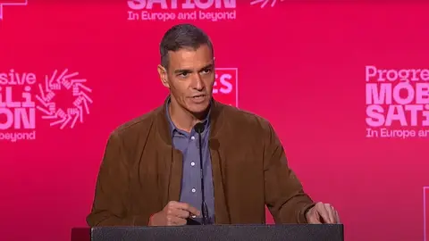 El presidente Pedro Sánchez en un acto del Partido Socialista Europeo en Ámsterdam El presidente Pedro Sánchez en un acto del Partido Socialista Europeo en Ámsterdam